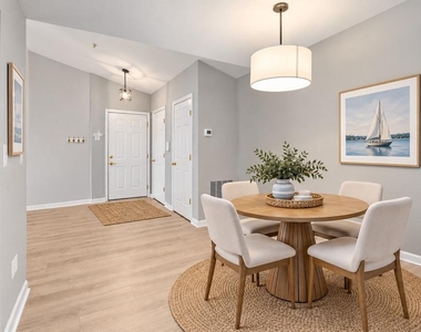501 Mathias Hammond Way - Photo Thumbnail 4