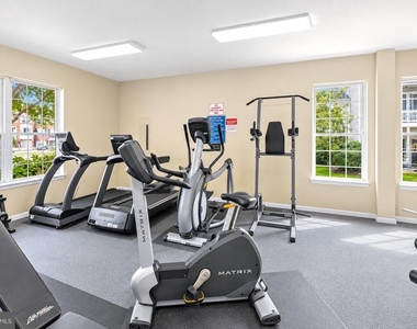 501 Mathias Hammond Way - Photo Thumbnail 17