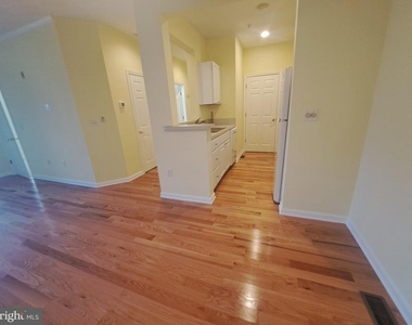 4100 Sand Piper Drive - Photo Thumbnail 2