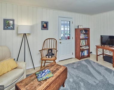 214 Potomac Road - Photo Thumbnail 14