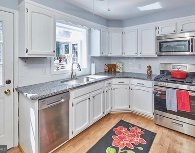 214 Potomac Road - Photo Thumbnail 9