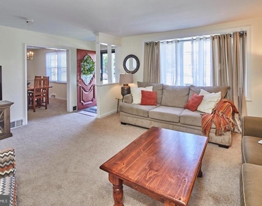 214 Potomac Road - Photo Thumbnail 4