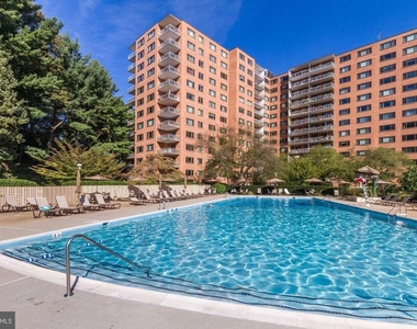 4201 Cathedral Avenue Nw - Photo Thumbnail 21