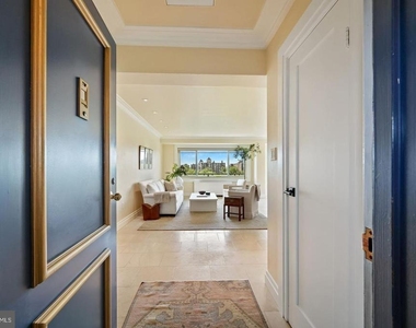 4201 Cathedral Avenue Nw - Photo Thumbnail 8