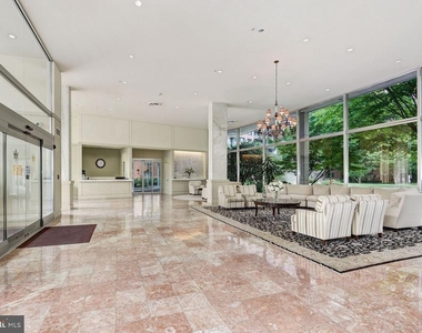 4201 Cathedral Avenue Nw - Photo Thumbnail 4