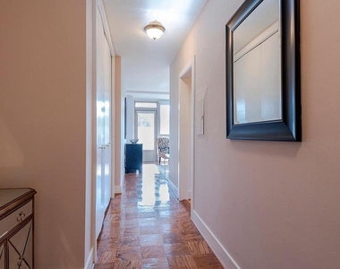 4101 Cathedral Avenue Nw - Photo Thumbnail 2