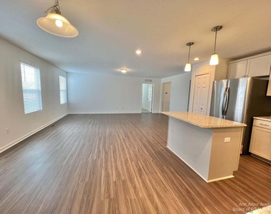 10284 Swan Lake Circle - Photo Thumbnail 13