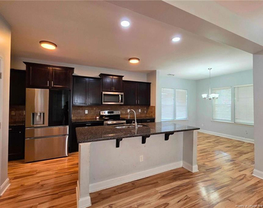 255 Executive Drive - Photo Thumbnail 7