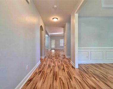 255 Executive Drive - Photo Thumbnail 2