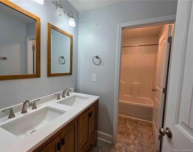 255 Executive Drive - Photo Thumbnail 15