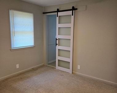 25 E North Street - Photo Thumbnail 8