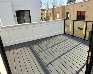 1112 Nova Street - Photo Thumbnail 26