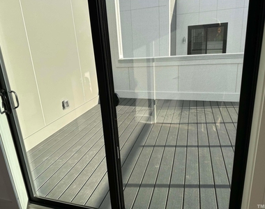 1112 Nova Street - Photo Thumbnail 27