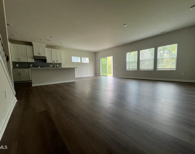 580 Bridger Drive - Photo Thumbnail 3