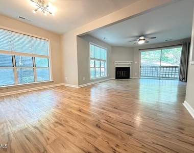 4120 Sedgewood Drive - Photo Thumbnail 2