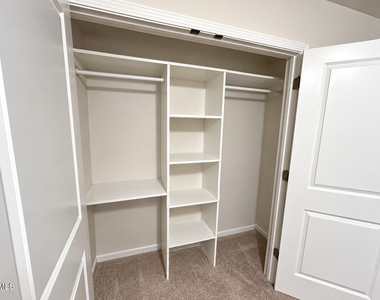 515 Catalina Grande Drive - Photo Thumbnail 18