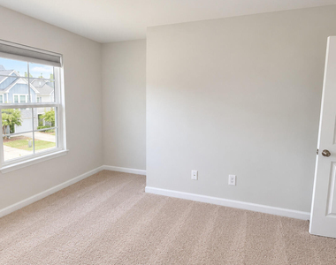515 Catalina Grande Drive - Photo Thumbnail 12