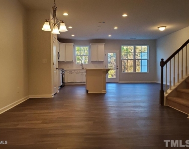 515 Catalina Grande Drive - Photo Thumbnail 2