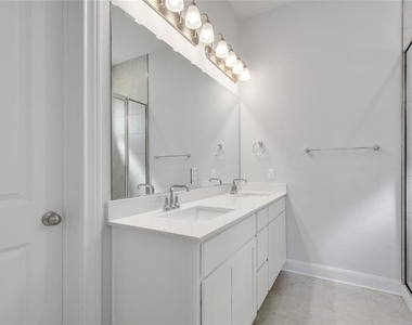 112 Revere Dr - Photo Thumbnail 18