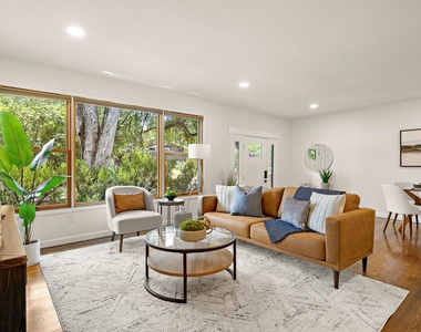 6101 Adalee Ave - Photo Thumbnail 2