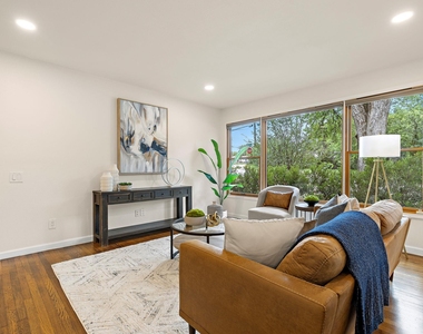 6101 Adalee Ave - Photo Thumbnail 4