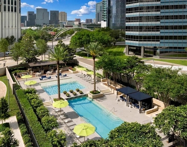 1200 Post Oak Blvd - Photo Thumbnail 25