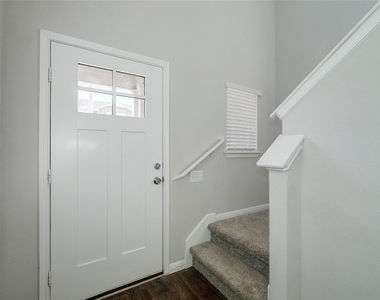 14612 Frankel Loop - Photo Thumbnail 14