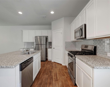 14612 Frankel Loop - Photo Thumbnail 9
