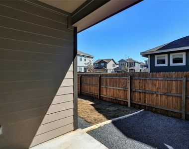 14612 Frankel Loop - Photo Thumbnail 21