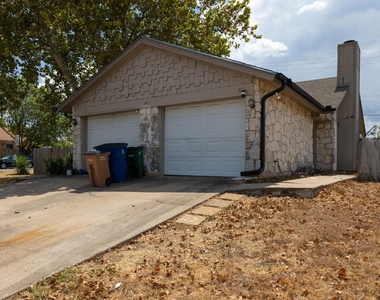 2401 Singletree Ave - Photo Thumbnail 1