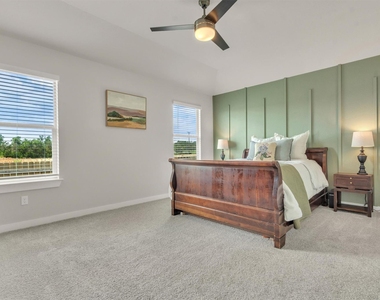 1008 Tipton St - Photo Thumbnail 8