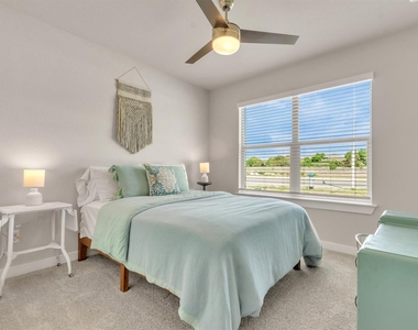 1008 Tipton St - Photo Thumbnail 19