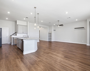 4400 Mandalin St - Photo Thumbnail 7