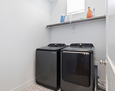 4400 Mandalin St - Photo Thumbnail 28