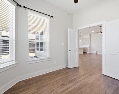 4400 Mandalin St - Photo Thumbnail 14