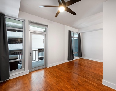 603 Davis St - Photo Thumbnail 7