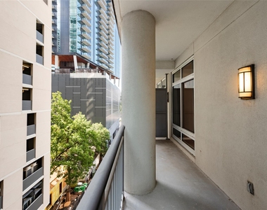 603 Davis St - Photo Thumbnail 16