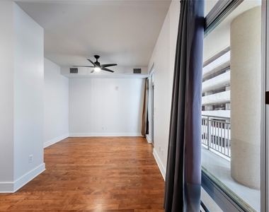 603 Davis St - Photo Thumbnail 8