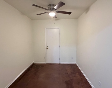 612 Elizabeth Ln - Photo Thumbnail 20