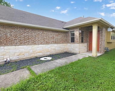 15111 Parrish Ln - Photo Thumbnail 1