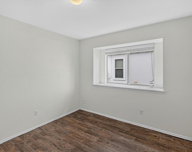 15111 Parrish Ln - Photo Thumbnail 13