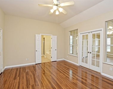 13220 Villa Park Dr - Photo Thumbnail 24