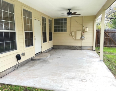 13220 Villa Park Dr - Photo Thumbnail 7