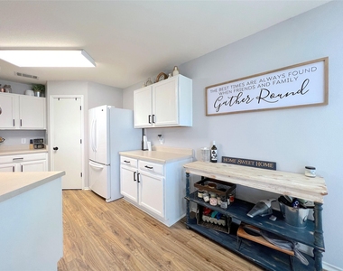 2204 Brewers Pl - Photo Thumbnail 12
