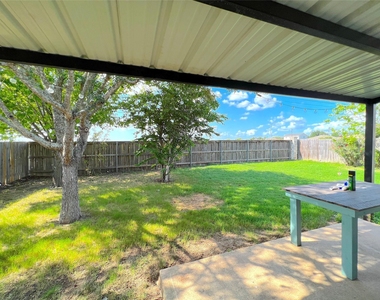 2204 Brewers Pl - Photo Thumbnail 22