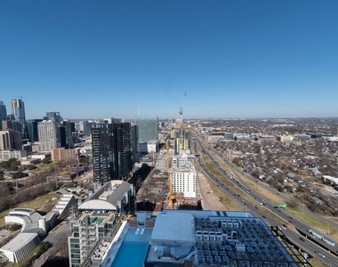44 East Ave - Photo Thumbnail 12
