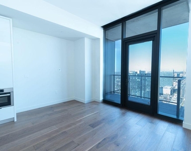 44 East Ave - Photo Thumbnail 8