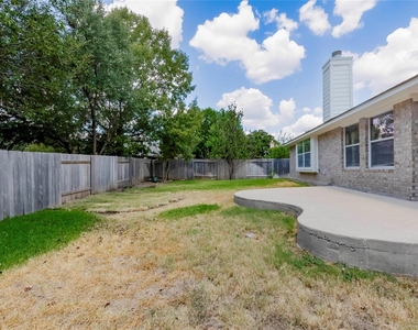 15220 Fernhill Dr - Photo Thumbnail 32