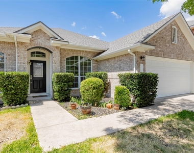 15220 Fernhill Dr - Photo Thumbnail 1