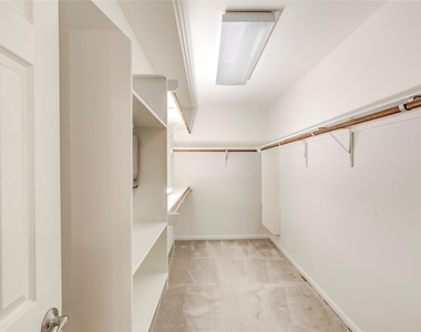 15220 Fernhill Dr - Photo Thumbnail 23